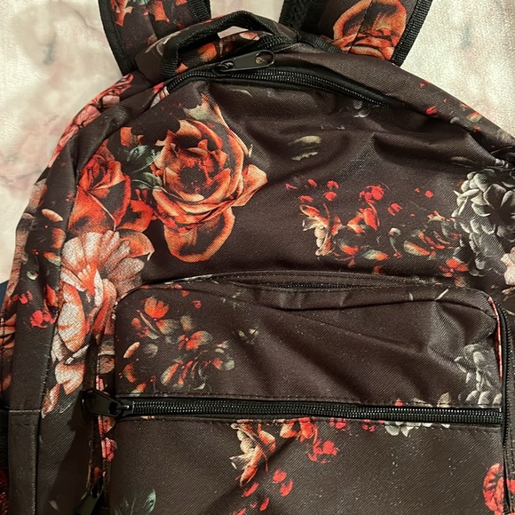 Backpack - Picture 2 of 10